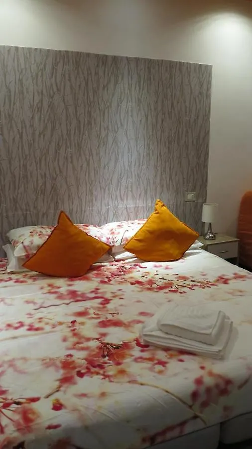 Lovely Rooms Vatican Roma 0*,