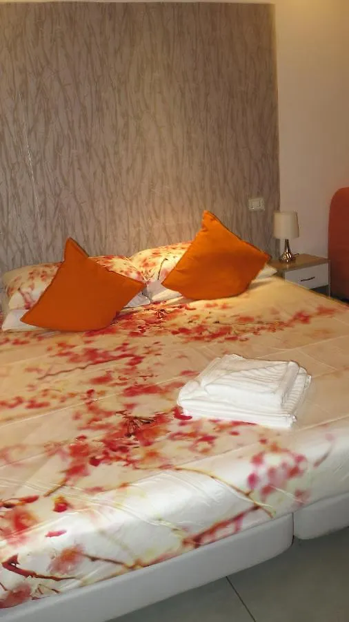 Pensjonat Lovely Rooms Vatican Rzym Włochy